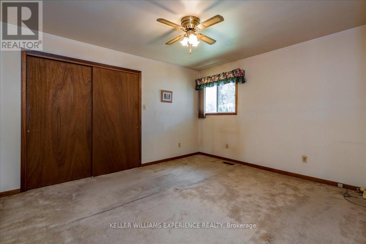 2225 Lakeshore Road E, Oro-Medonte, Ontario  L0L 1T0 - Photo 26 - S12163801