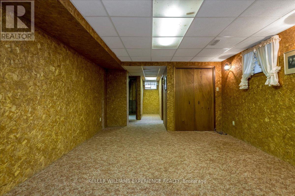 2225 Lakeshore Road E, Oro-Medonte, Ontario  L0L 1T0 - Photo 45 - S12163801