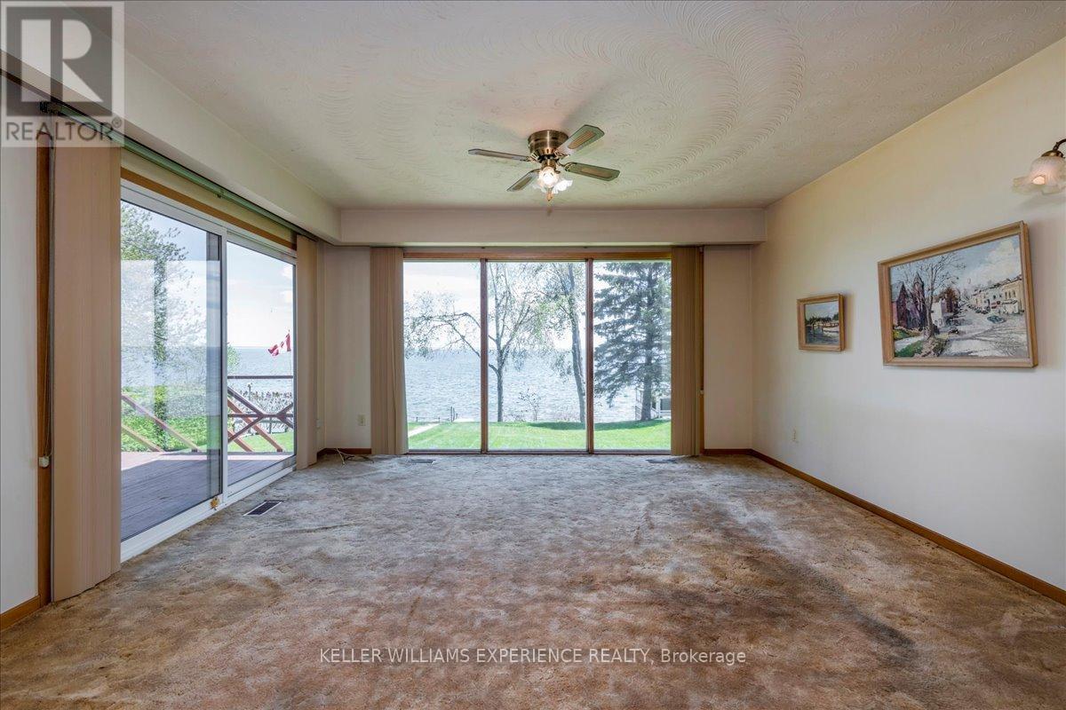 2225 Lakeshore Road E, Oro-Medonte, Ontario  L0L 1T0 - Photo 9 - S12163801