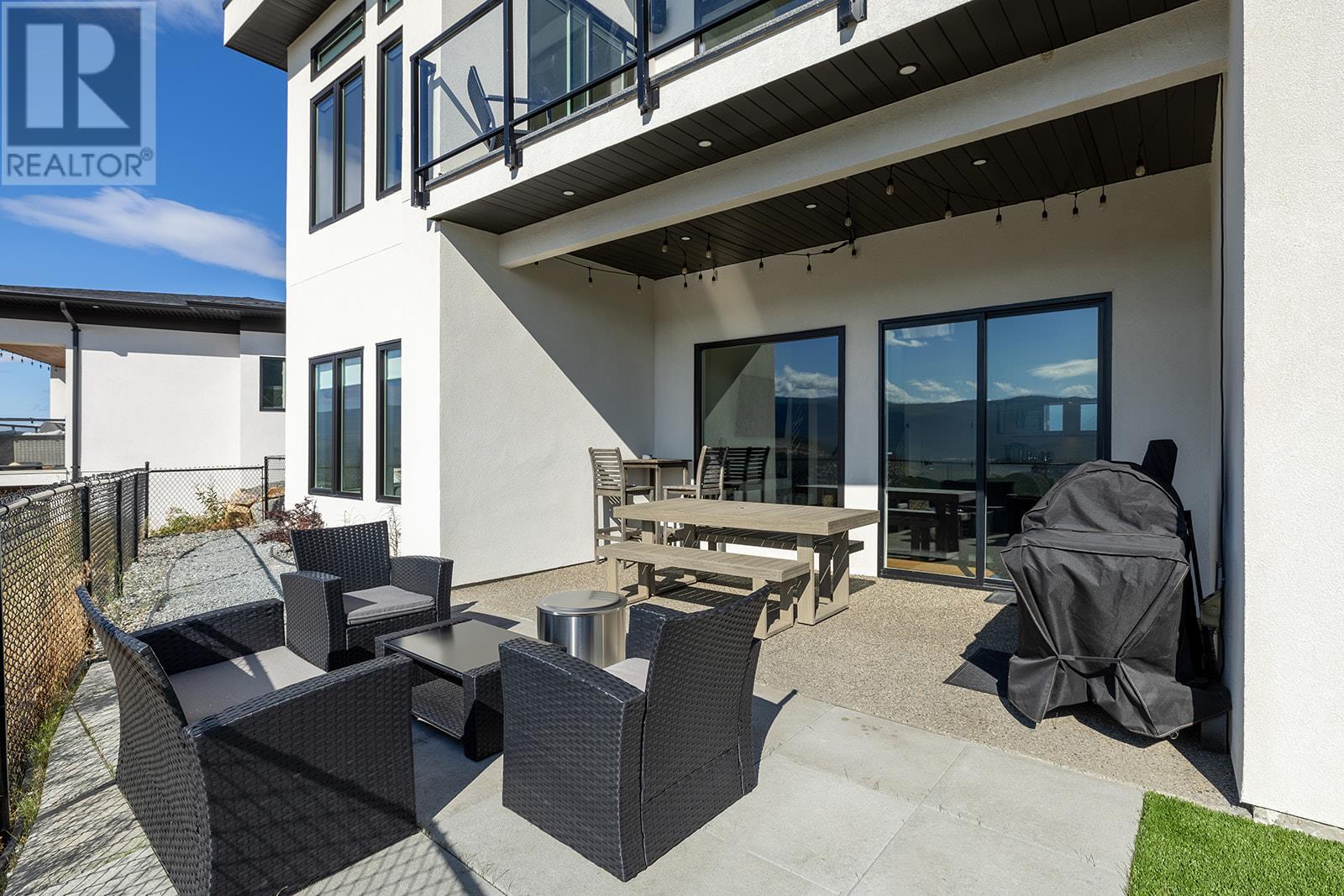 1426 Mine Hill Lane, Kelowna, BC V1P1T6