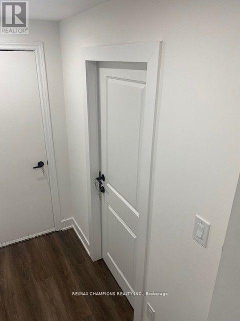 10 Seclusion Crescent, Brampton, Ontario  L6R 1L3 - Photo 18 - W12163667
