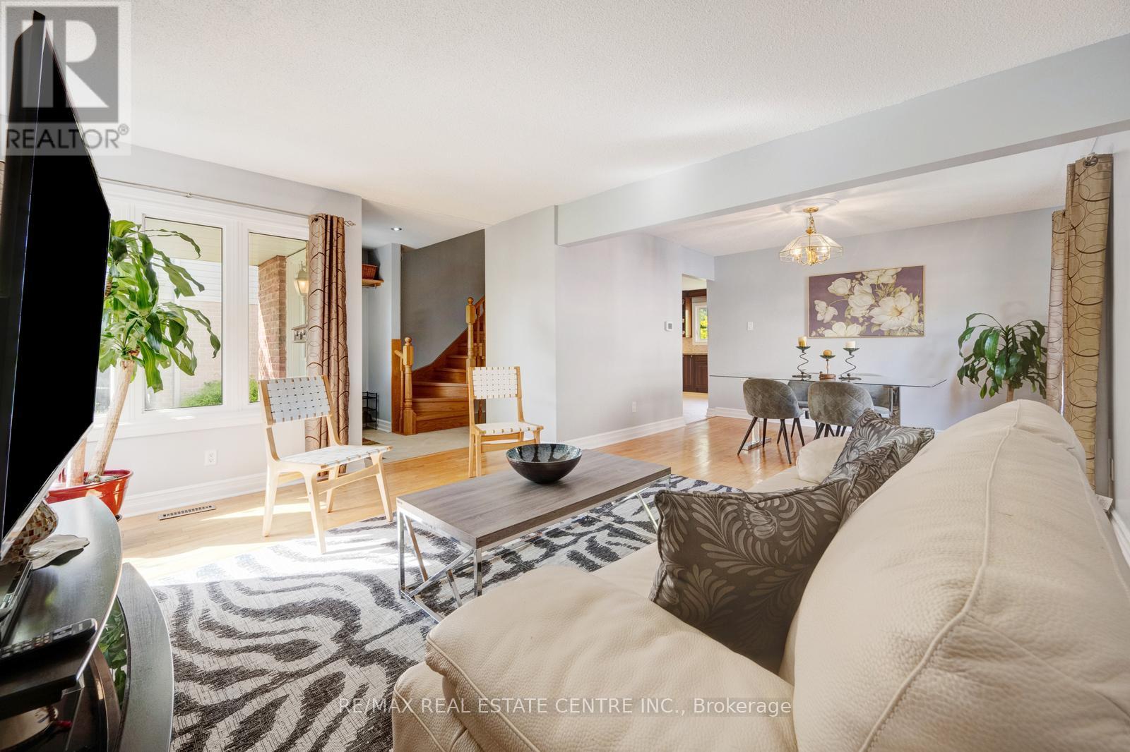 6539 Edenwood Drive, Mississauga, Ontario  L5N 3H2 - Photo 11 - W12163670