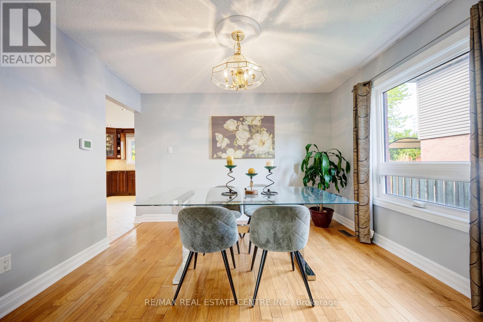 6539 Edenwood Drive, Mississauga, Ontario  L5N 3H2 - Photo 16 - W12163670