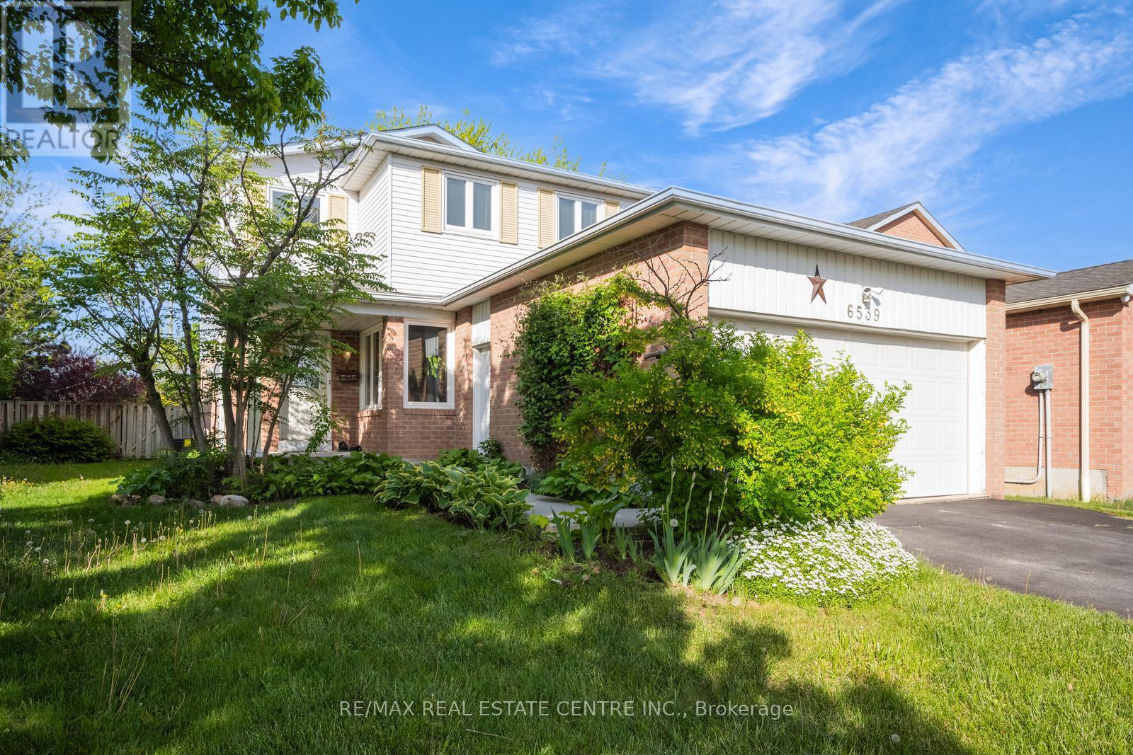6539 Edenwood Drive, Mississauga, Ontario  L5N 3H2 - Photo 3 - W12163670