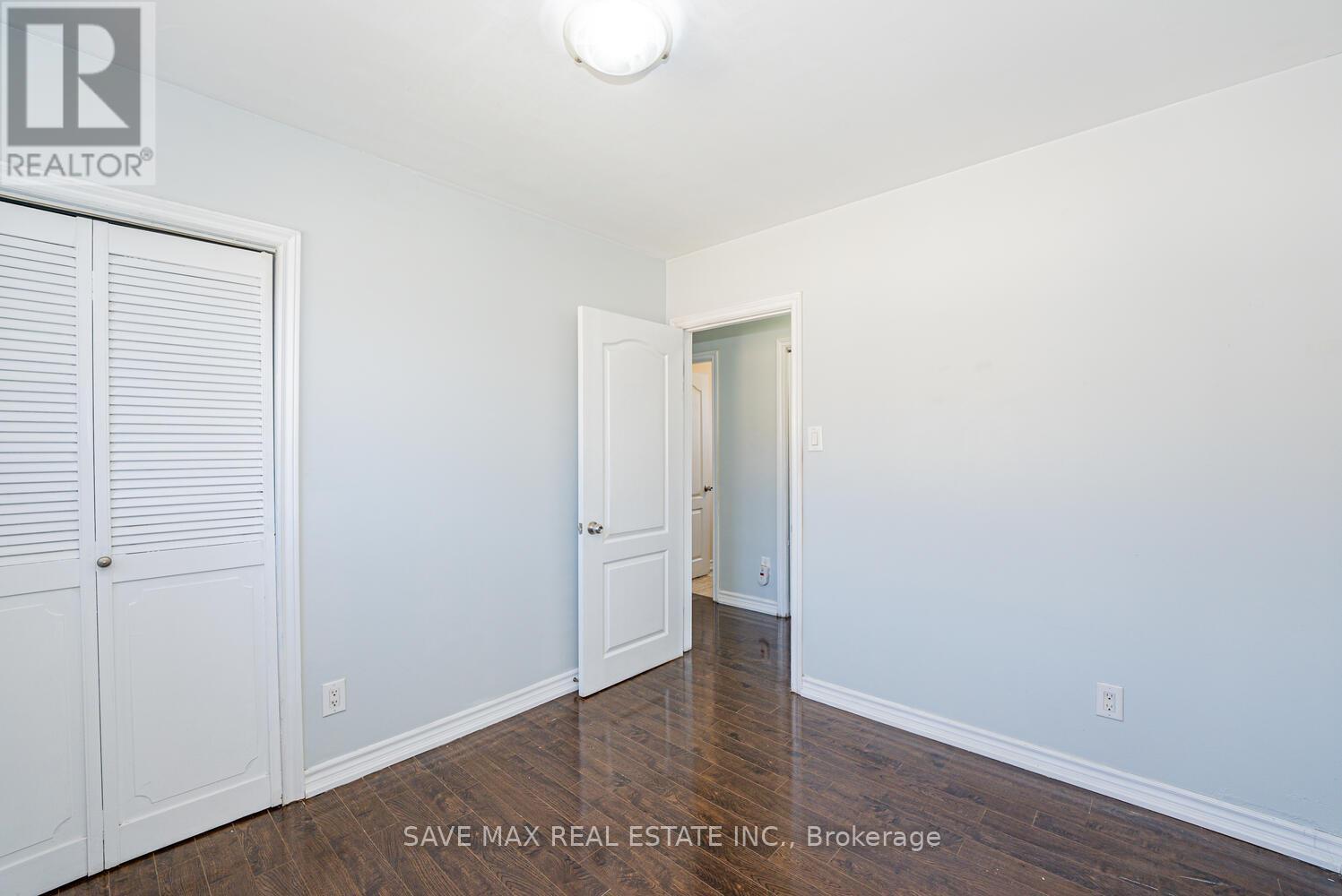 18 Northwood Drive, Brampton, Ontario  L6X 2L2 - Photo 23 - W12163697