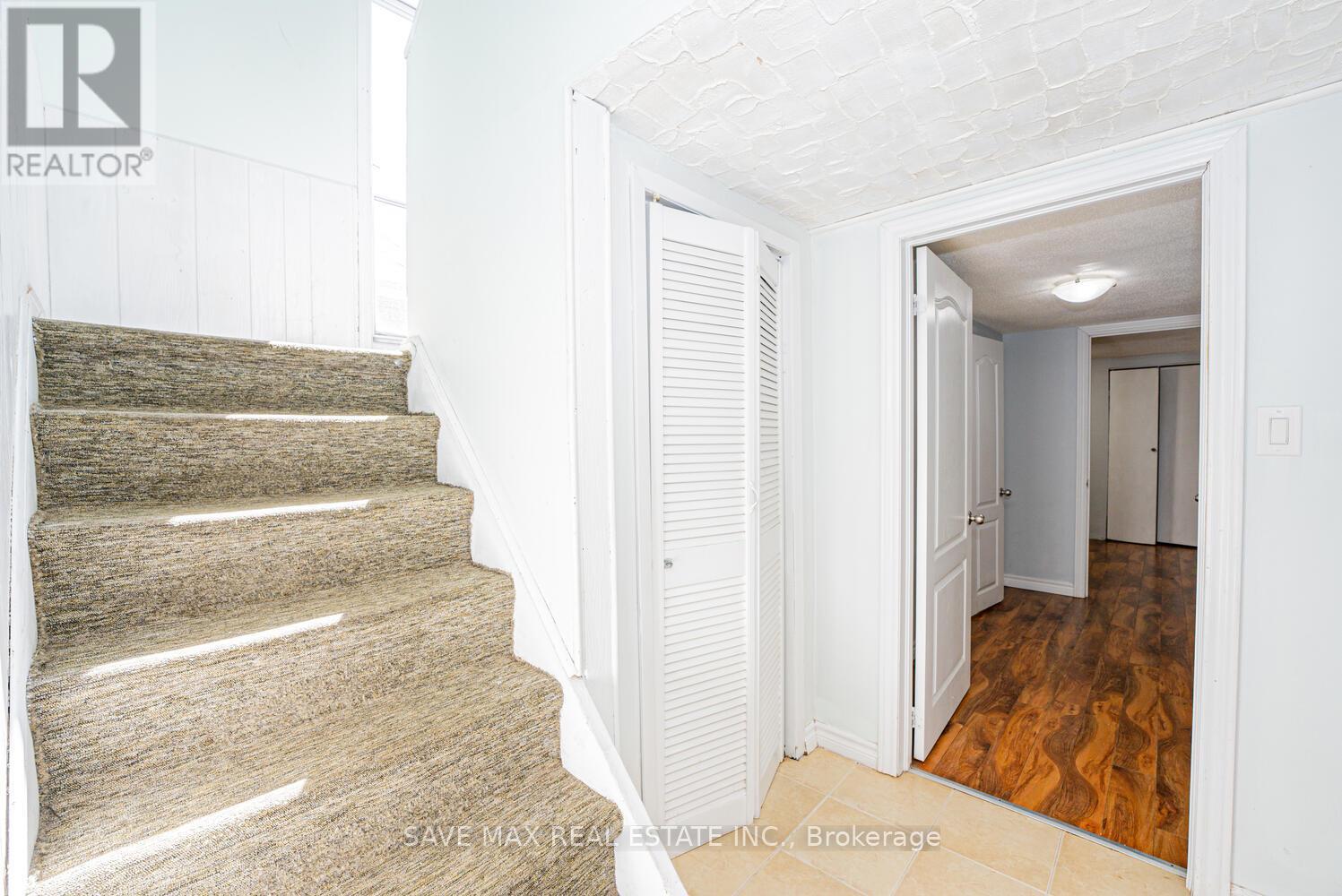 18 Northwood Drive, Brampton, Ontario  L6X 2L2 - Photo 28 - W12163697
