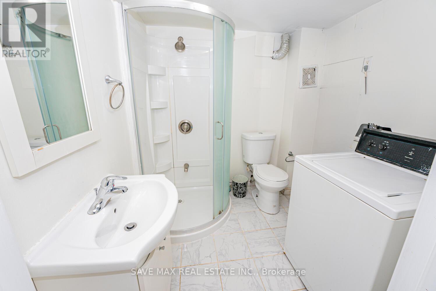 18 Northwood Drive, Brampton, Ontario  L6X 2L2 - Photo 43 - W12163697
