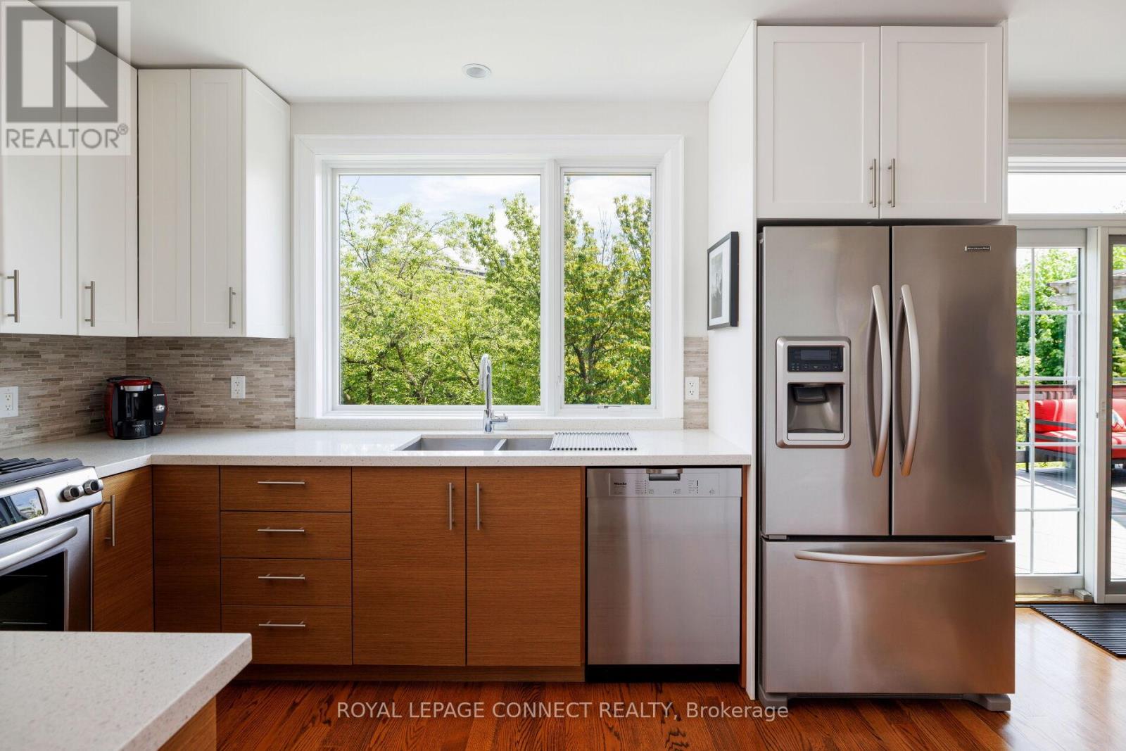 49 Evelyn Avenue, Toronto, Ontario  M6P 2Z2 - Photo 14 - W12163752