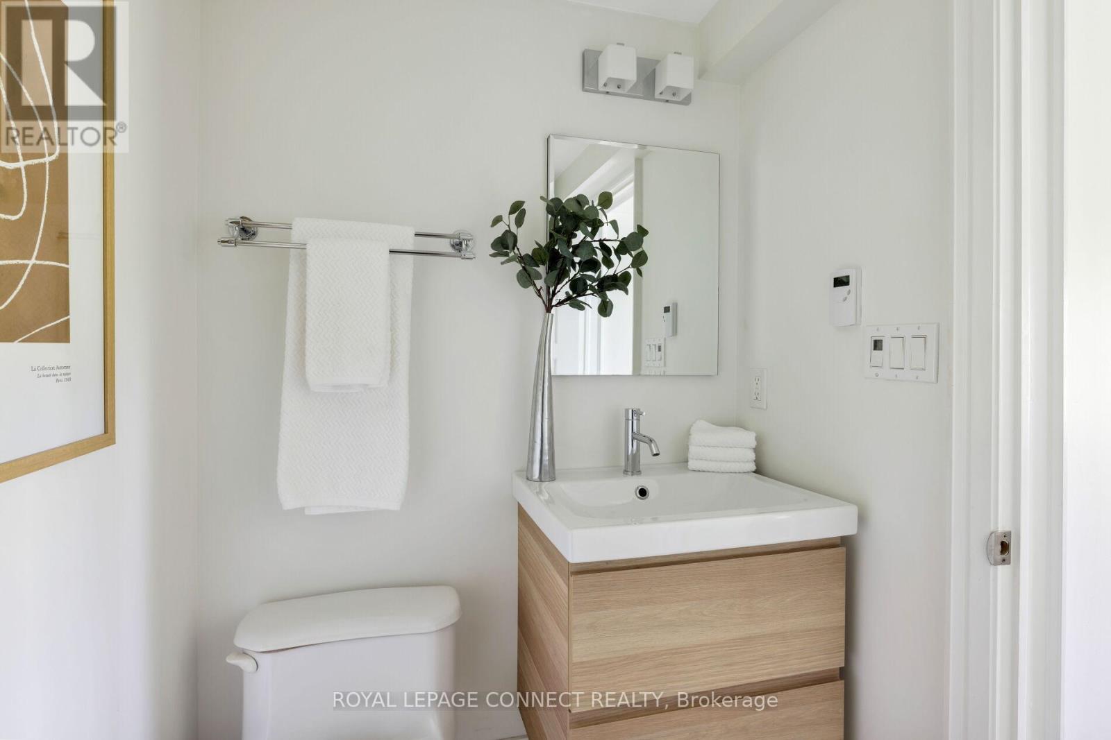 49 Evelyn Avenue, Toronto, Ontario  M6P 2Z2 - Photo 37 - W12163752