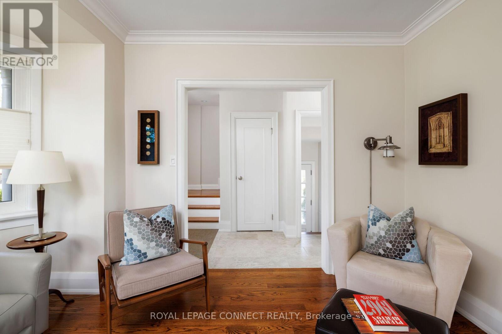 49 Evelyn Avenue, Toronto, Ontario  M6P 2Z2 - Photo 7 - W12163752