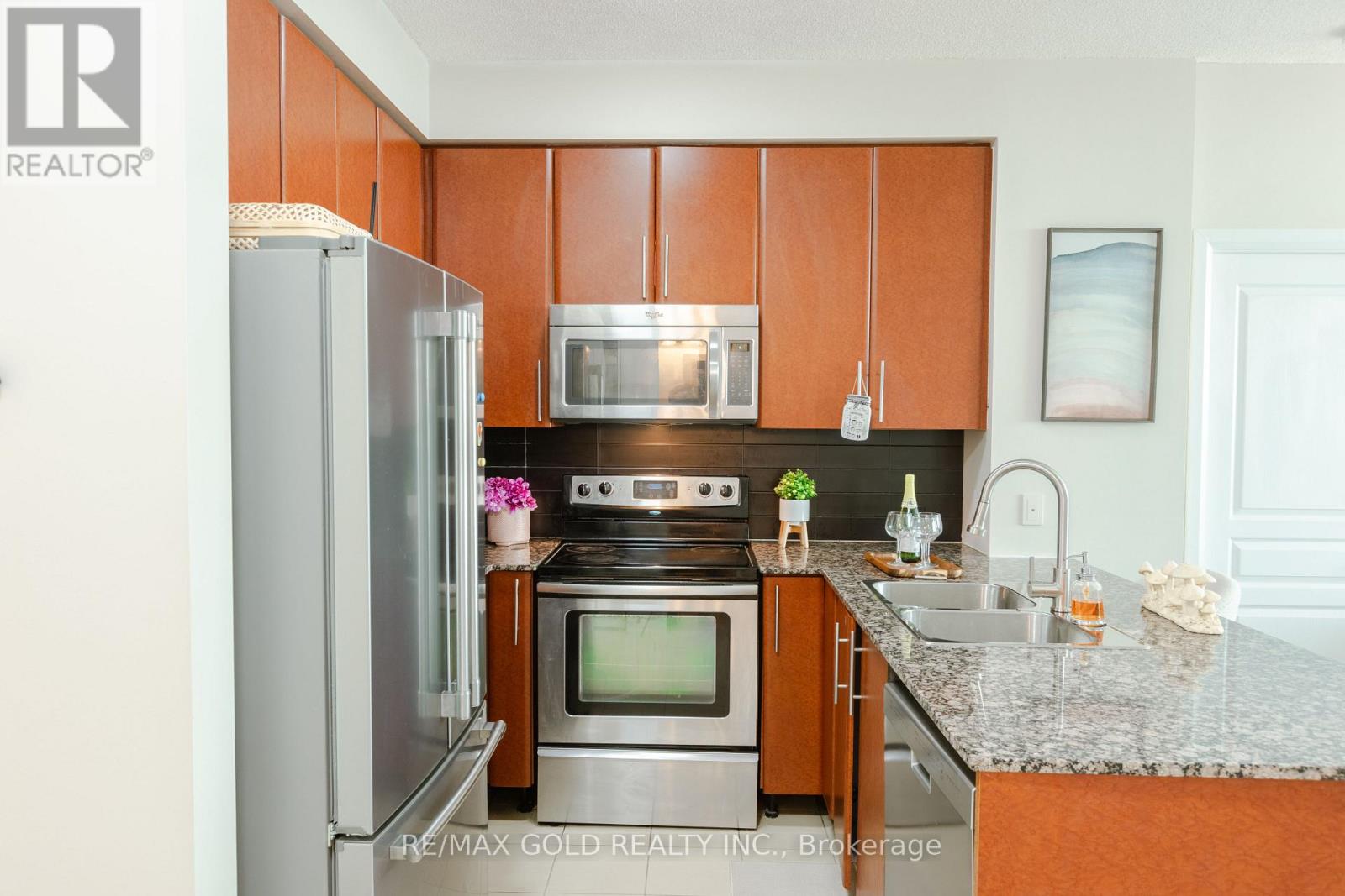 2006 - 3515 Kariya Drive, Mississauga, Ontario  L5B 0C1 - Photo 8 - W12163786