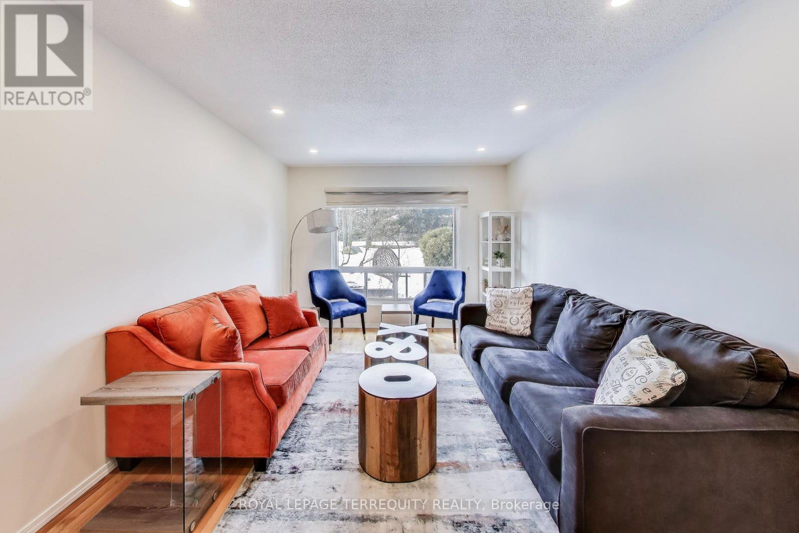 52 - 2020 South Millway, Mississauga, Ontario  L5L 1K2 - Photo 1 - W12163790