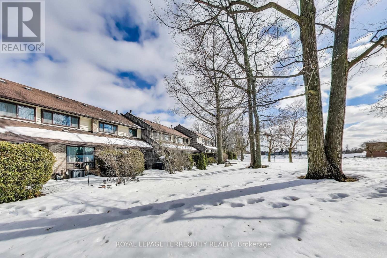 52 - 2020 South Millway, Mississauga, Ontario  L5L 1K2 - Photo 30 - W12163790