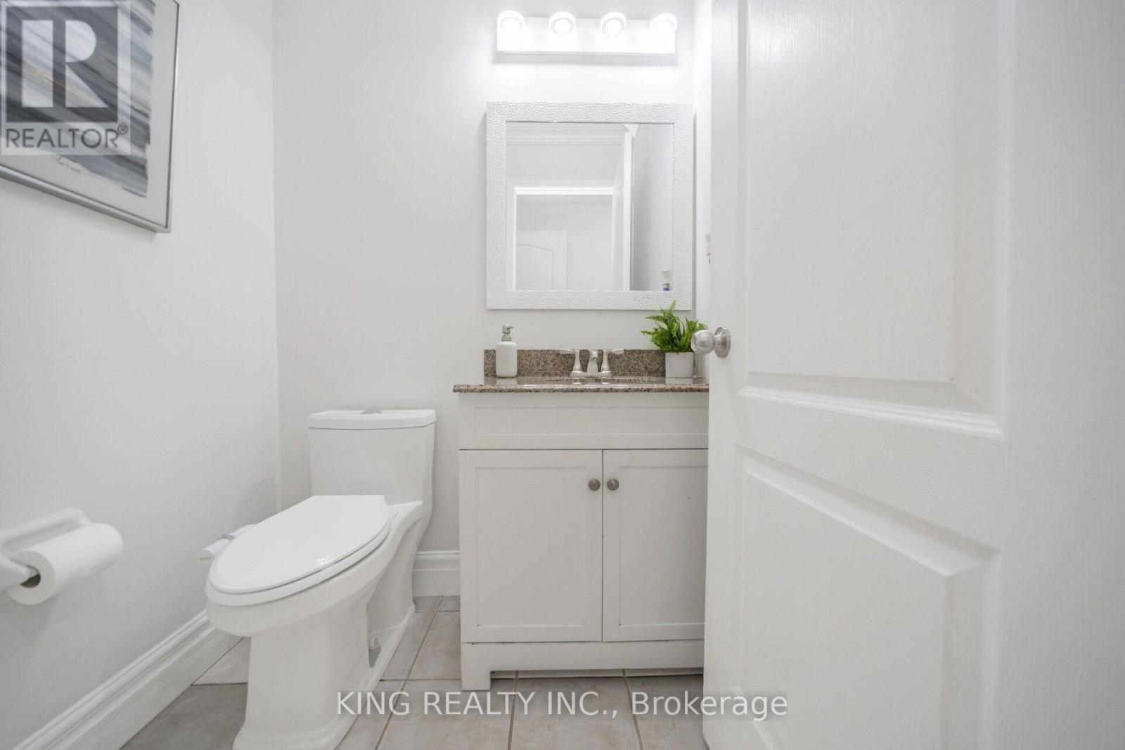 52 Linderwood Drive, Brampton, Ontario  L7A 1S4 - Photo 17 - W12163816