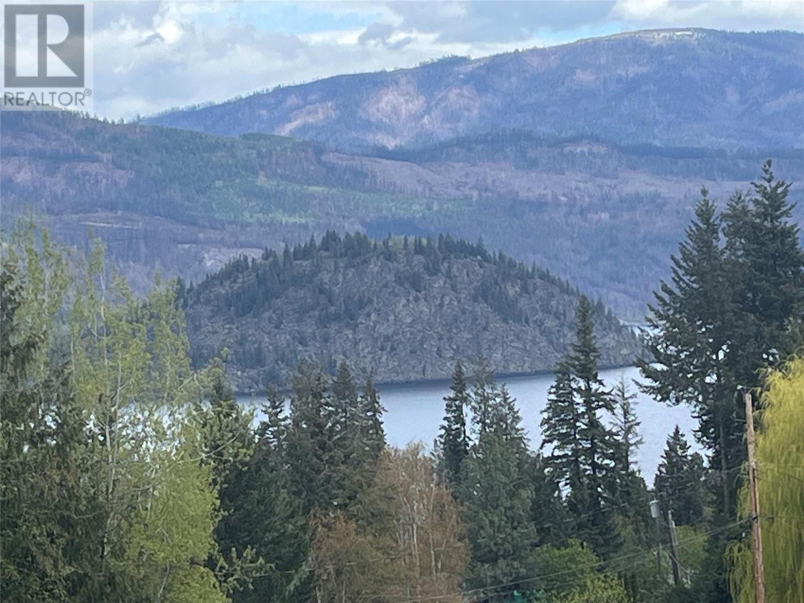 2874 Hilltop Road, Blind Bay, BC V0E1H1