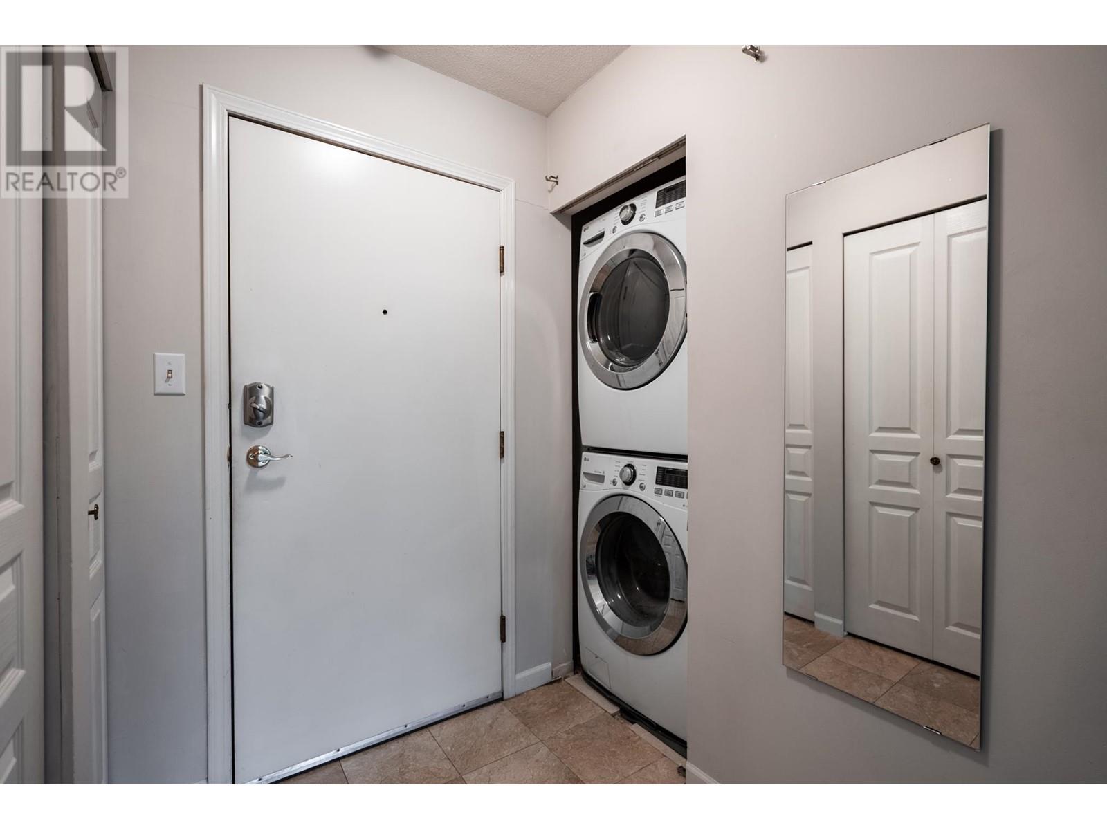 Ph6b 7025 Stride Avenue, Burnaby, British Columbia  V3N 4Y1 - Photo 13 - R3005527