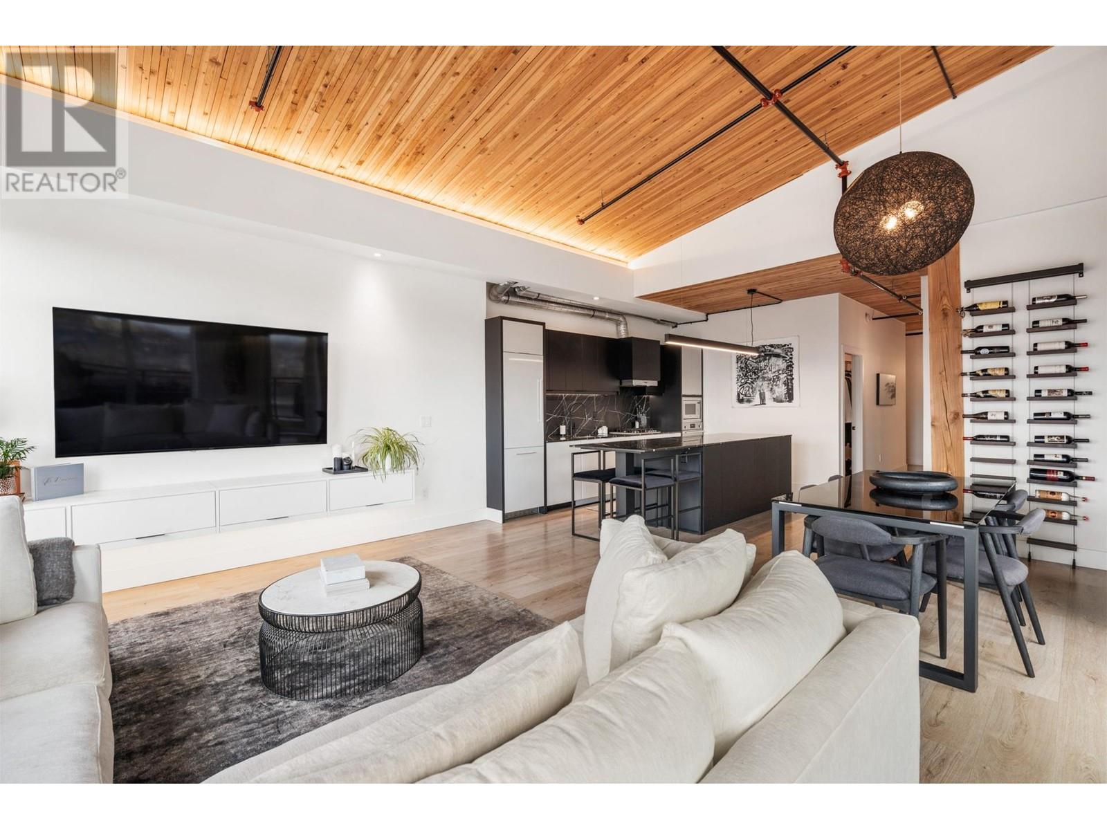 401 4223 Hastings Street, Burnaby, British Columbia  V5C 2J5 - Photo 6 - R3005542