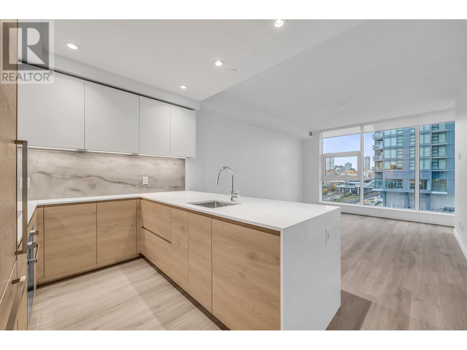 404 680 Quayside Drive, New Westminster, British Columbia  V3M 0P2 - Photo 12 - R3005560