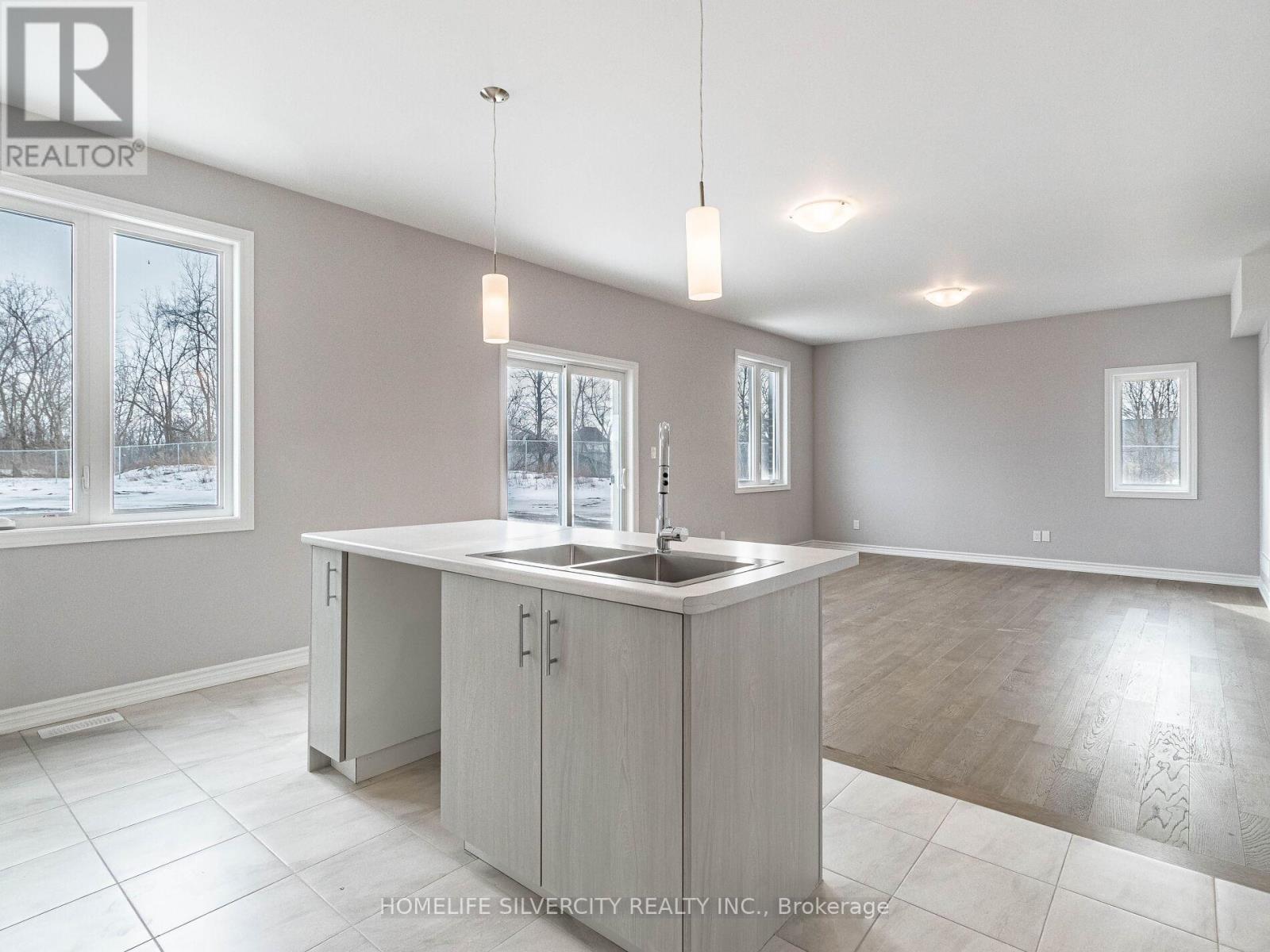 215 Southworth Street N, Welland, Ontario  L3B 1Z4 - Photo 15 - X12163702