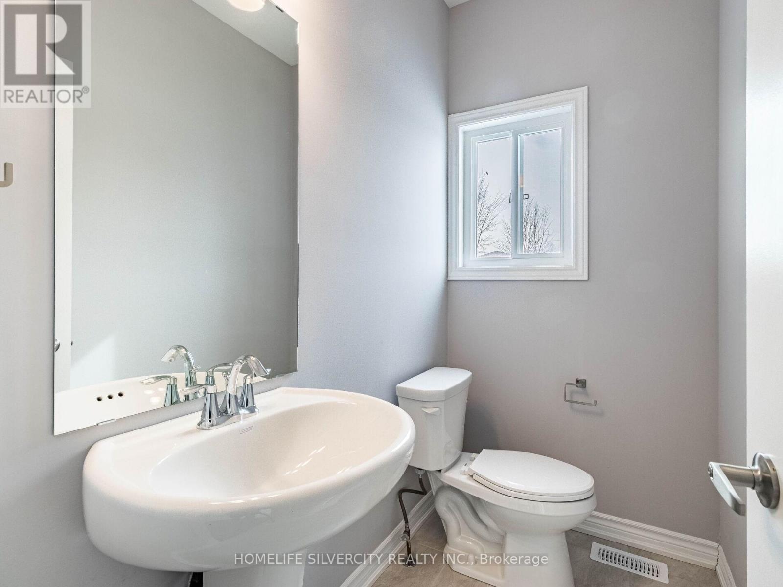215 Southworth Street N, Welland, Ontario  L3B 1Z4 - Photo 6 - X12163702