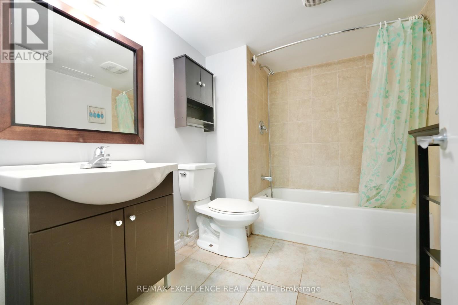 68 Parkview Crescent, Kitchener, Ontario  N2A 1L9 - Photo 27 - X12163758
