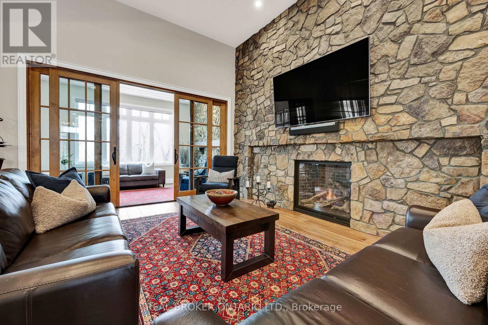 44 Pioneer Ridge Drive, Kitchener, Ontario  N2P 0G6 - Photo 10 - X12163761
