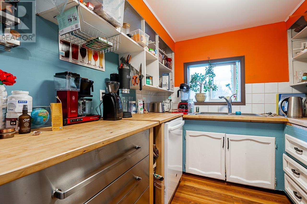 37956 Fourth Avenue, Squamish, British Columbia  V8B 0P7 - Photo 9 - R3005534