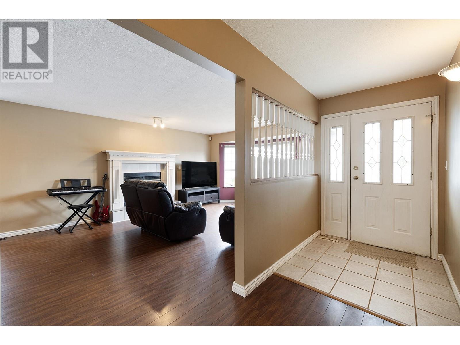 19625 Park Road, Pitt Meadows, British Columbia  V3Y 1B3 - Photo 3 - R3005539