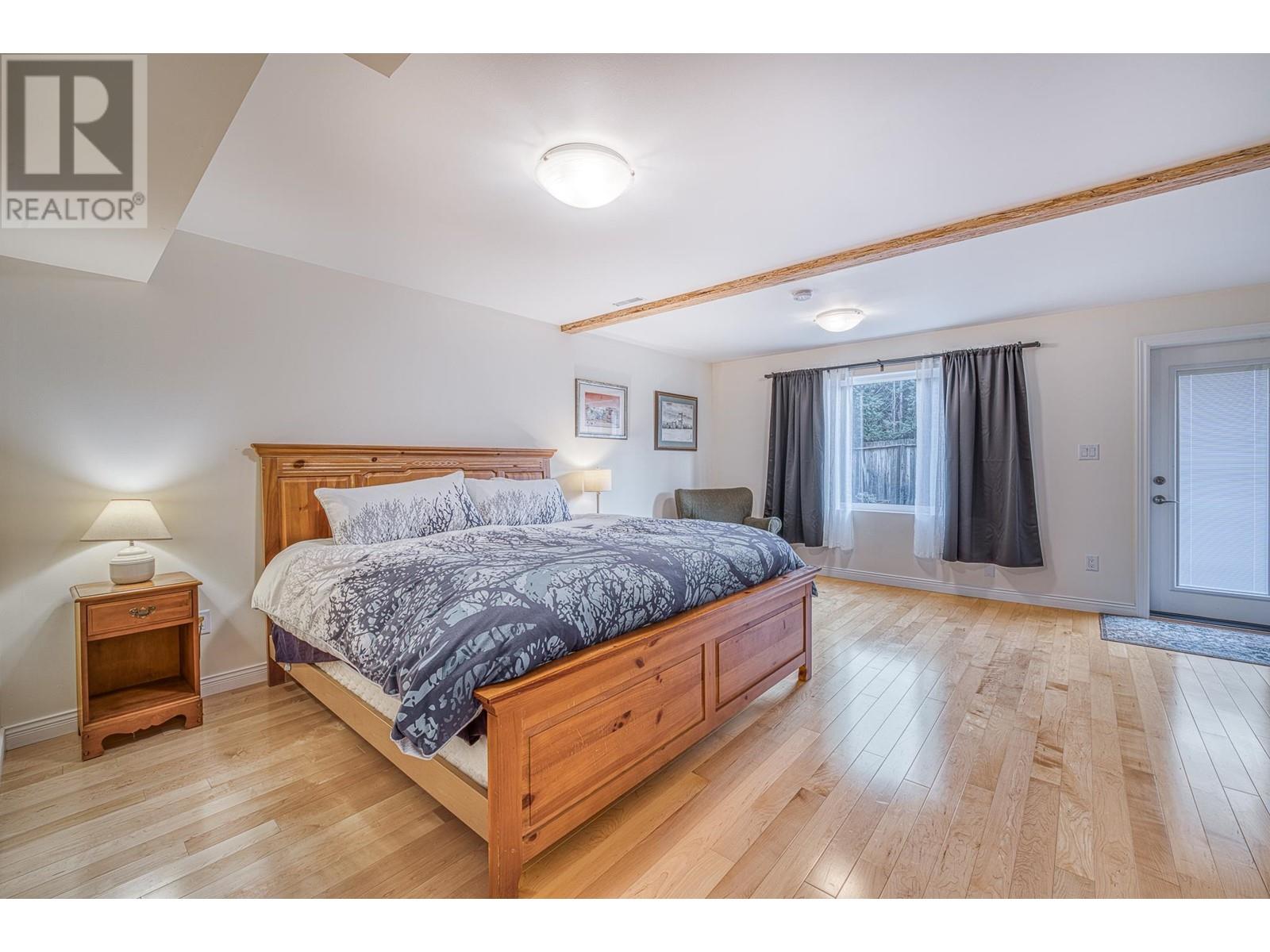 11300 Galleon Court, Richmond, British Columbia  V7E 4L3 - Photo 11 - R3005574