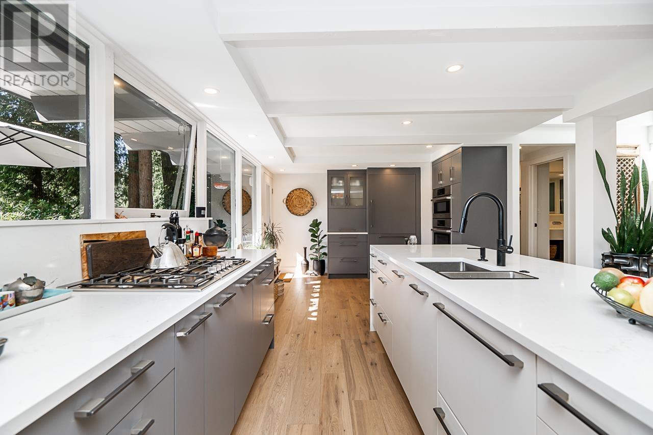 6070 Marine Drive, West Vancouver, British Columbia  V7W 2S3 - Photo 4 - R3005591
