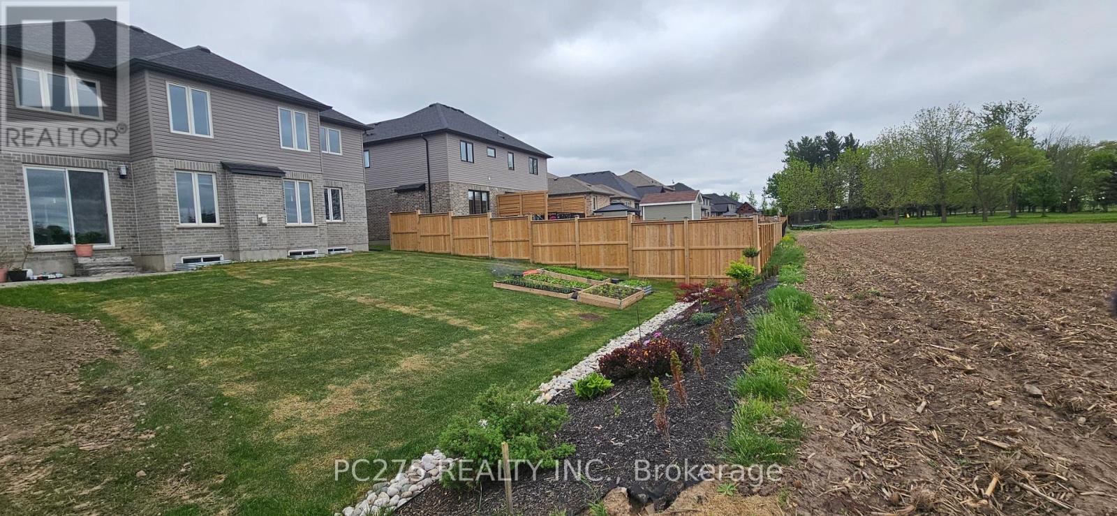94 Beech Boulevard, Tillsonburg, Ontario N4G 5S1 - Photo 40 - X12043304