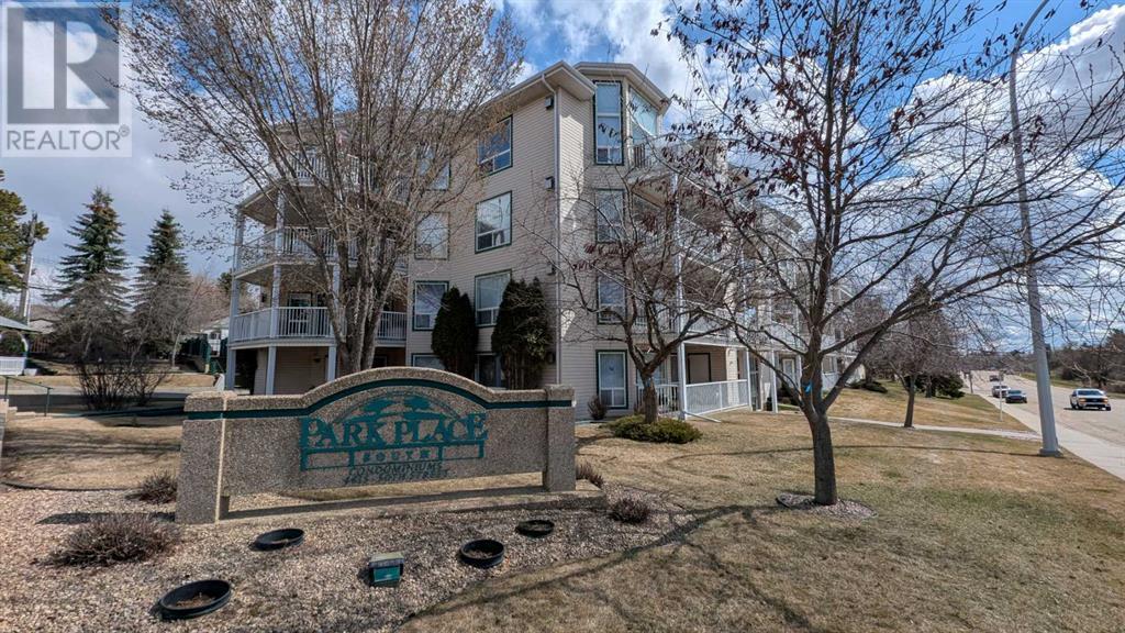 303, 4615 50 Street, Camrose, Alberta  T4V 4P5 - Photo 1 - A2195203