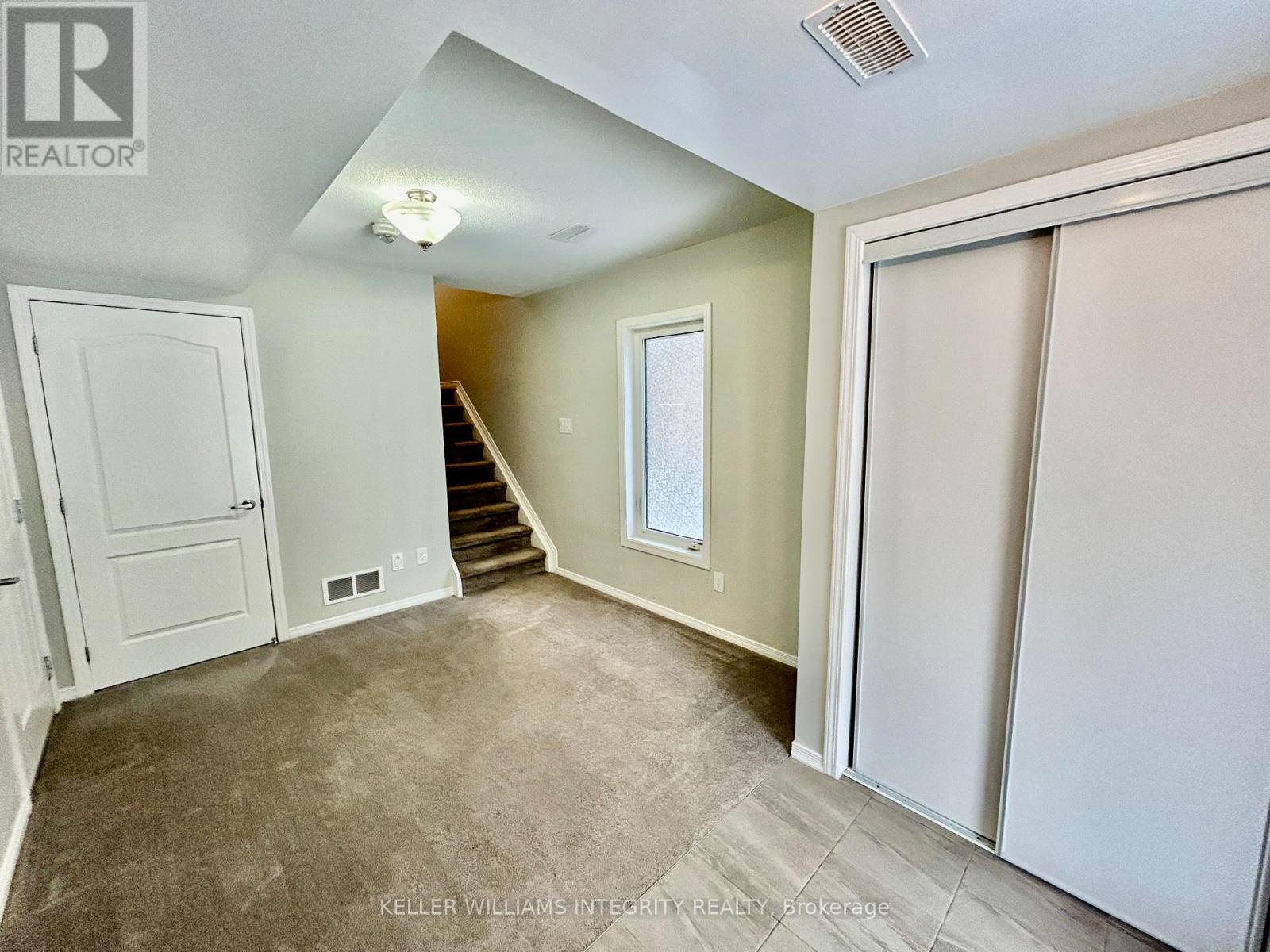 809 Element Private, Ottawa, Ontario  K2M 0A8 - Photo 3 - X12163848