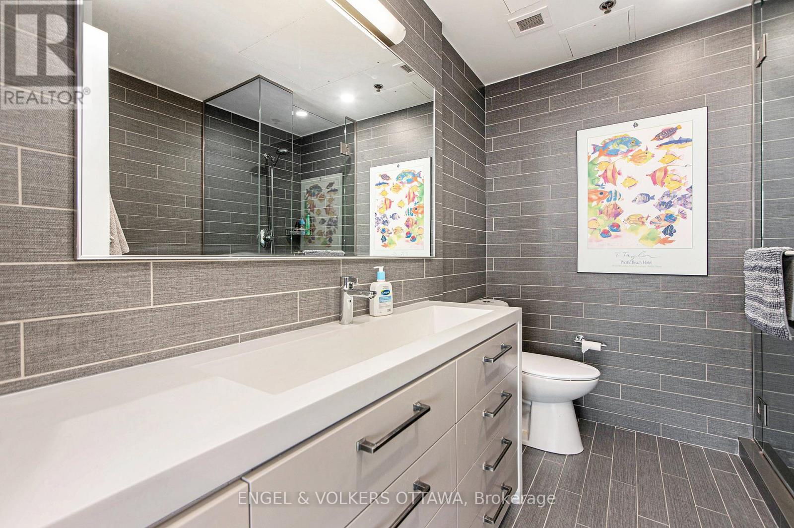 305 - 428 Sparks Street, Ottawa, Ontario  K1R 0B3 - Photo 12 - X12163855