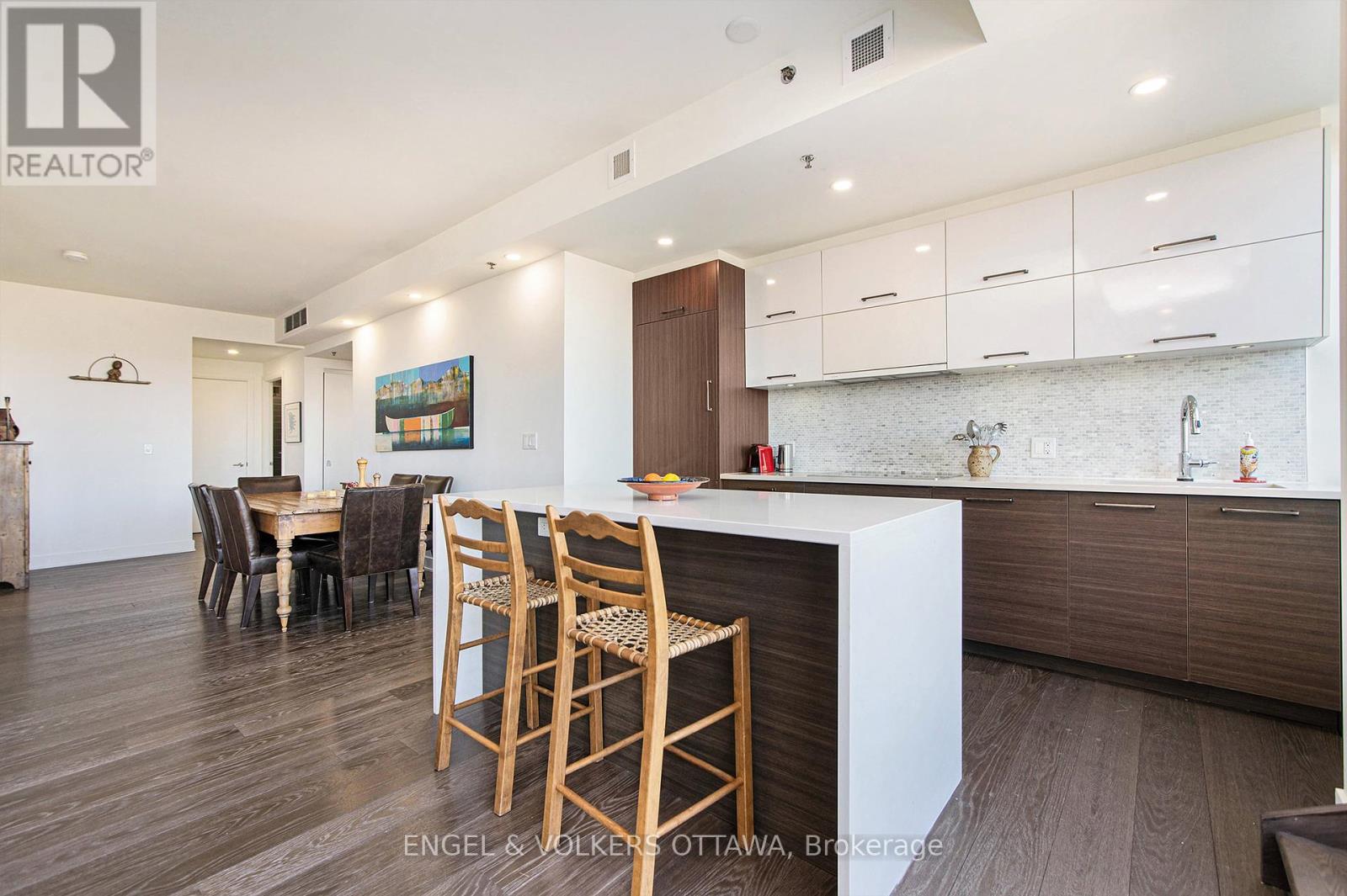 305 - 428 Sparks Street, Ottawa, Ontario  K1R 0B3 - Photo 6 - X12163855