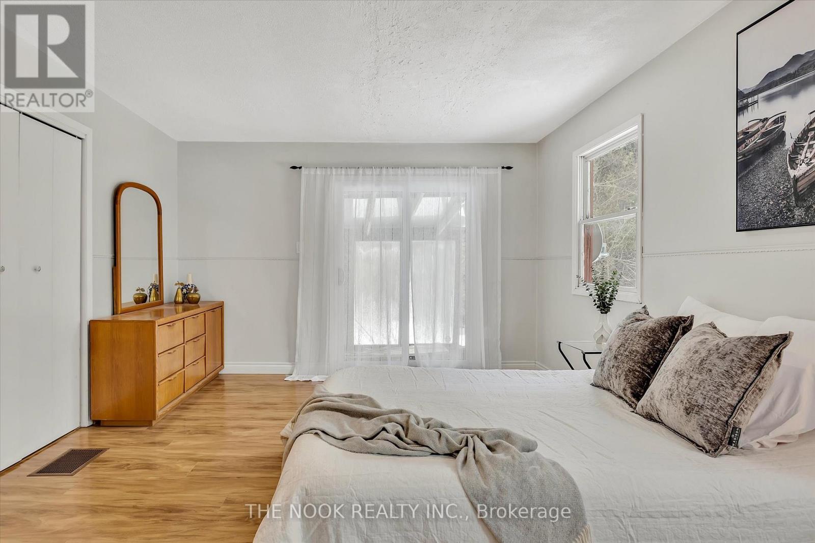 110 Emily Park Road, Kawartha Lakes, Ontario  K0L 2W0 - Photo 11 - X12087500