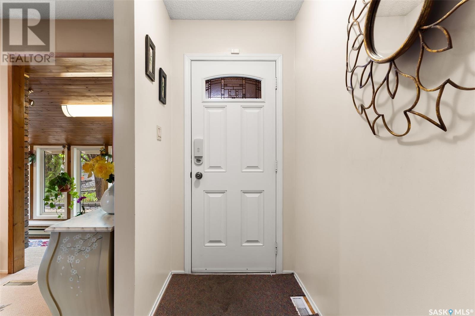 122 Michener Drive, Regina, Saskatchewan  S4V 0G8 - Photo 3 - SK006623