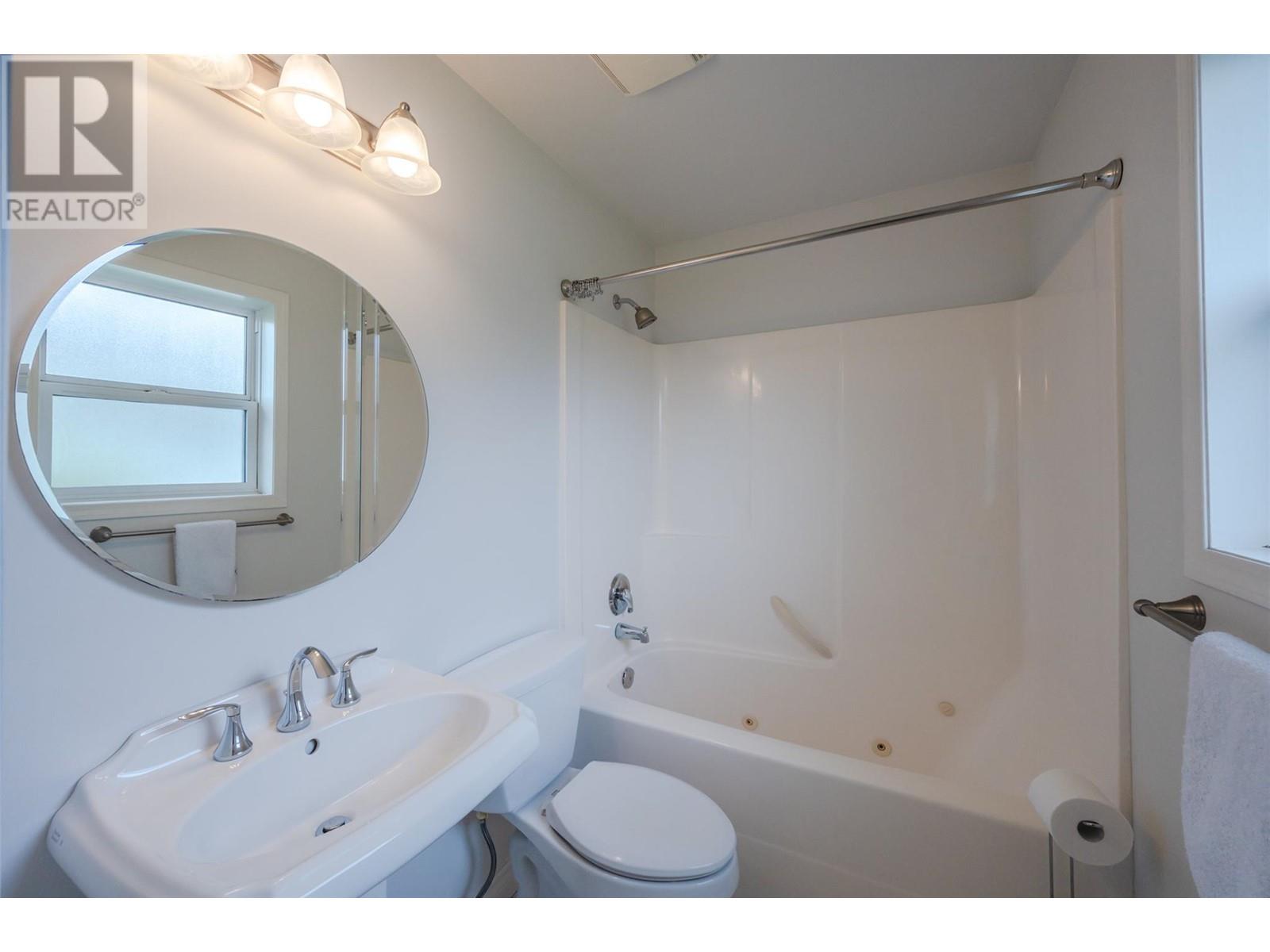 555 Red Wing Drive, Penticton, BC V2A8K6