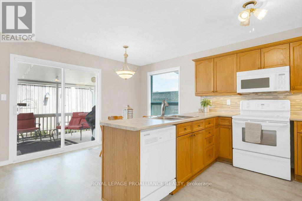 60 Hemlock Crescent, Belleville, Ontario  K8N 5Y2 - Photo 15 - X12163929