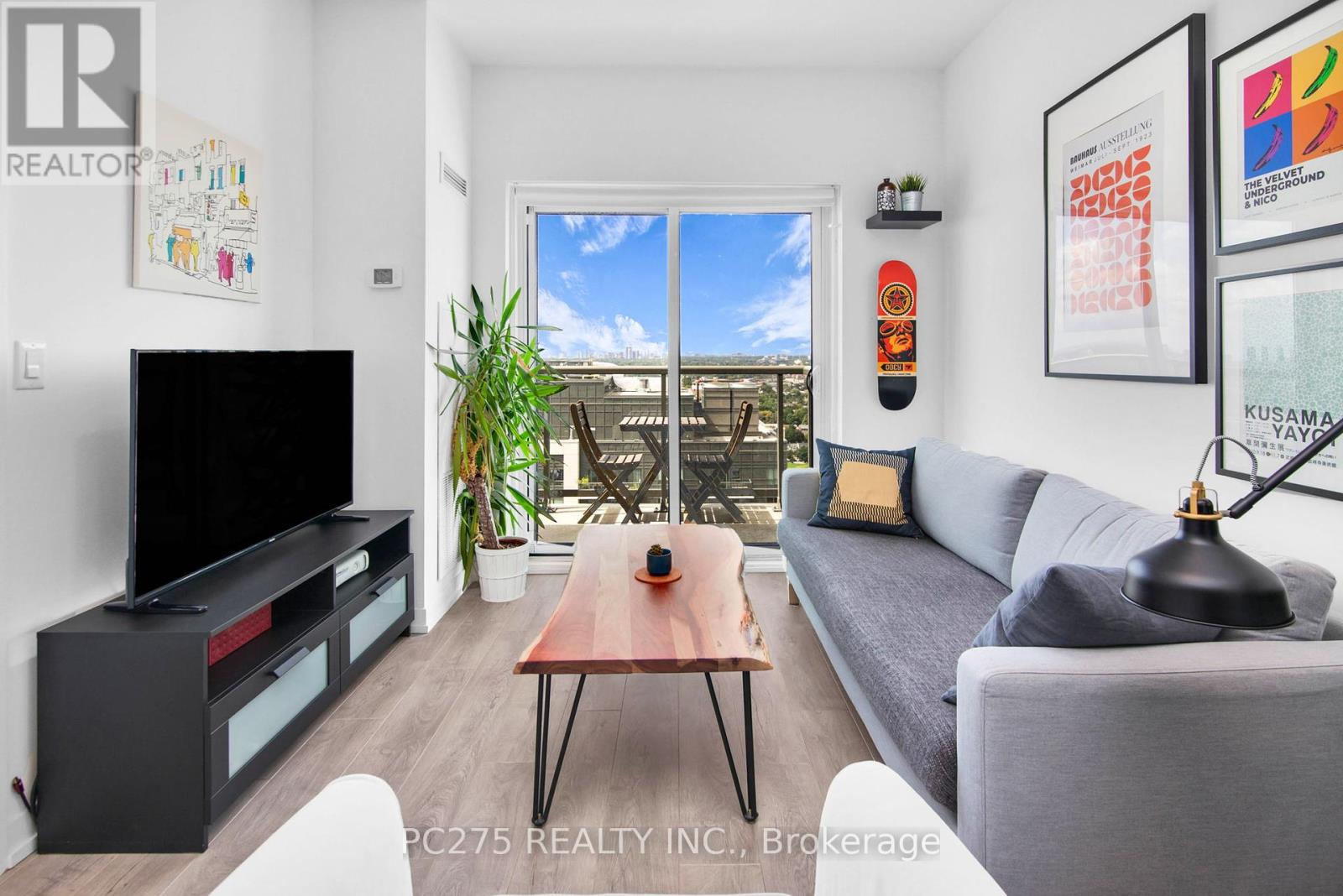 2708 - 1410 Dupont Street, Toronto, Ontario  M6H 0B6 - Photo 11 - W12163876