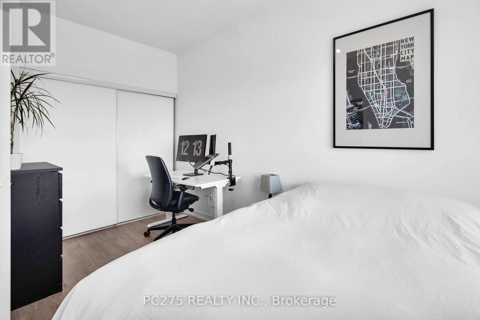 2708 - 1410 Dupont Street, Toronto, Ontario  M6H 0B6 - Photo 19 - W12163876