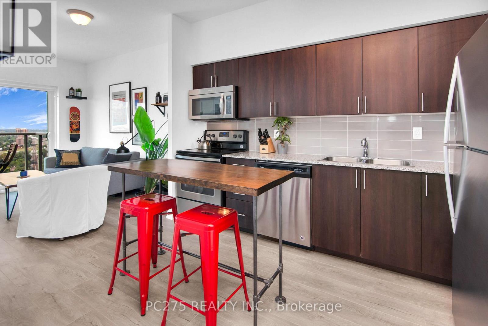 2708 - 1410 Dupont Street, Toronto, Ontario  M6H 0B6 - Photo 8 - W12163876