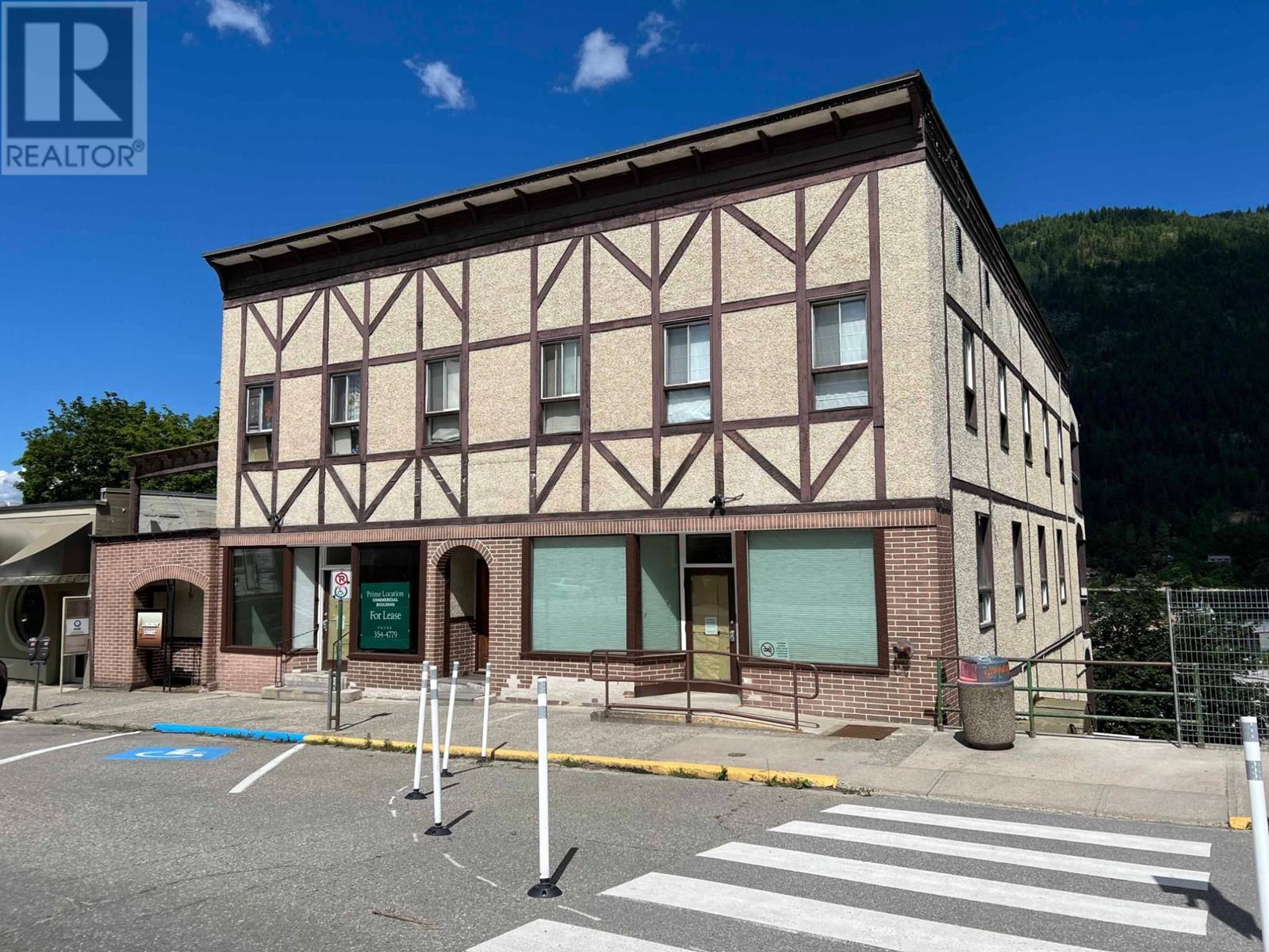 523 VERNON Street, Nelson, British Columbia