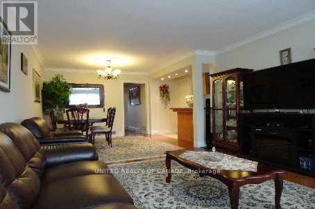 Main - 514 Van Horne Avenue, Toronto, Ontario  M2J 2V2 - Photo 23 - C12036328
