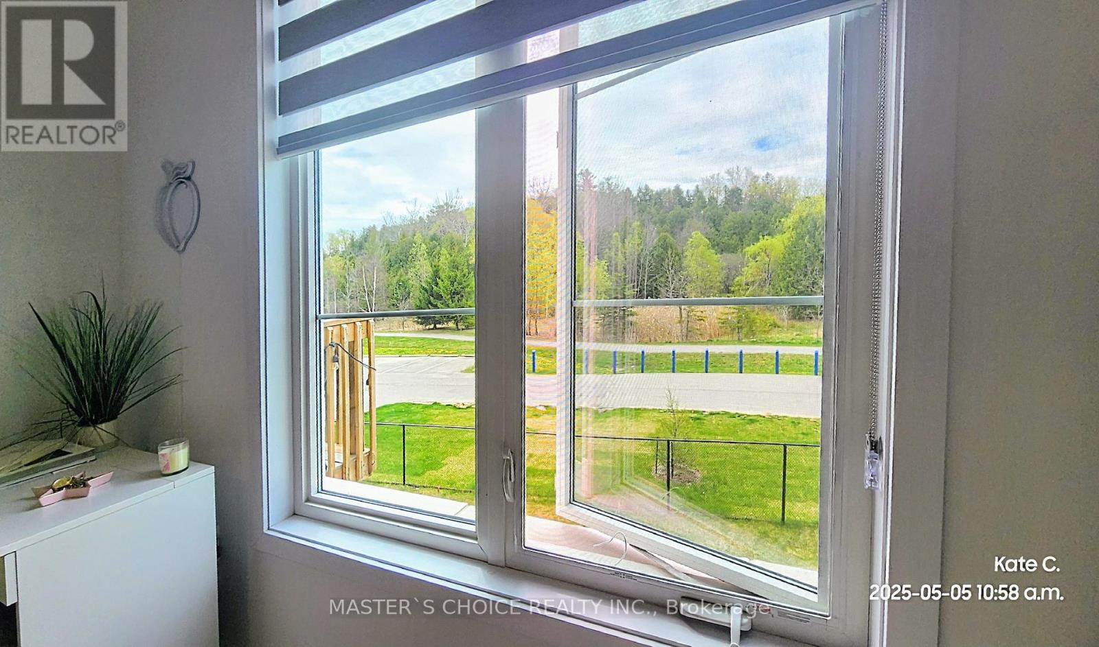 92 Lyall Stokes Circle, East Gwillimbury, Ontario  L0G 1M0 - Photo 26 - N12126105