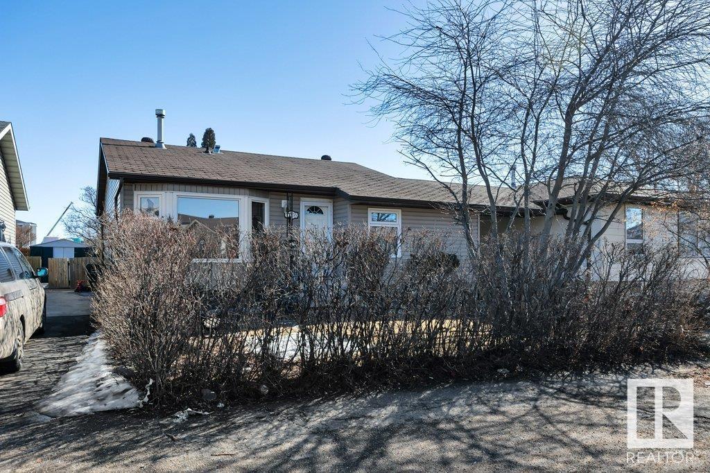 Property at 13835 114 ST NW image 3