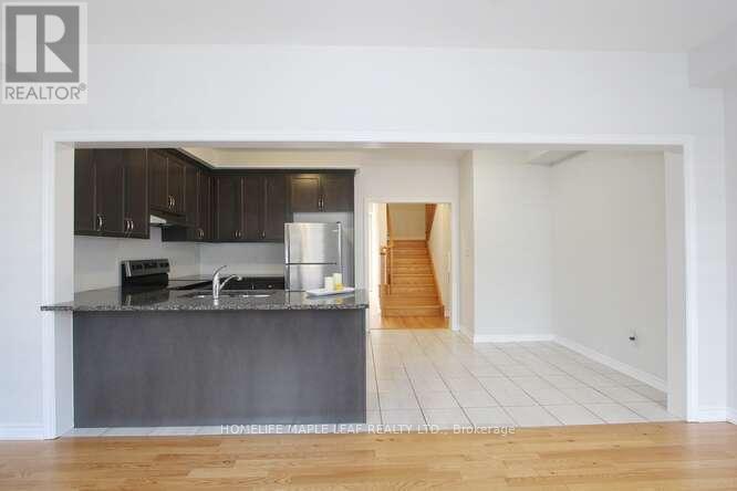 7 Flaibano Street, Brampton, Ontario  L6Z 1X9 - Photo 10 - W12163837