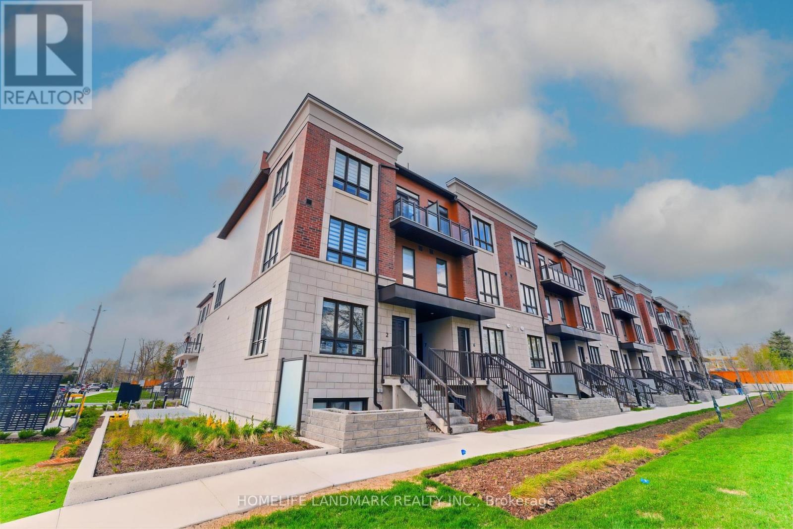 2 - 4015 HICKORY DRIVE, Mississauga, Ontario