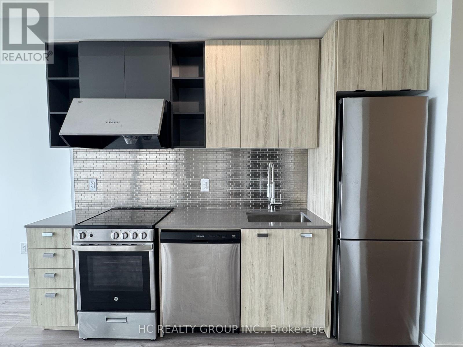 1306 - 10 De Boers Drive, Toronto, Ontario  M3J 0H1 - Photo 4 - W12163856