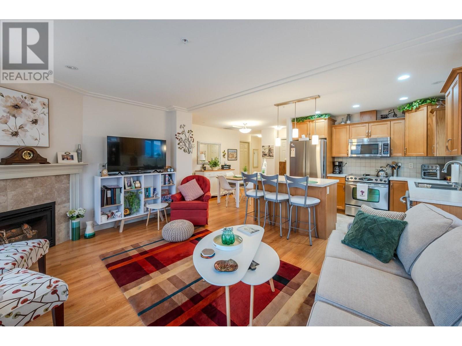 Property at 2113 Atkinson Street Unit# 406 image 4